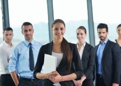 https://www.inforecrute.ma/wp-content/uploads/2022/11/femme-manager-236x168.jpg